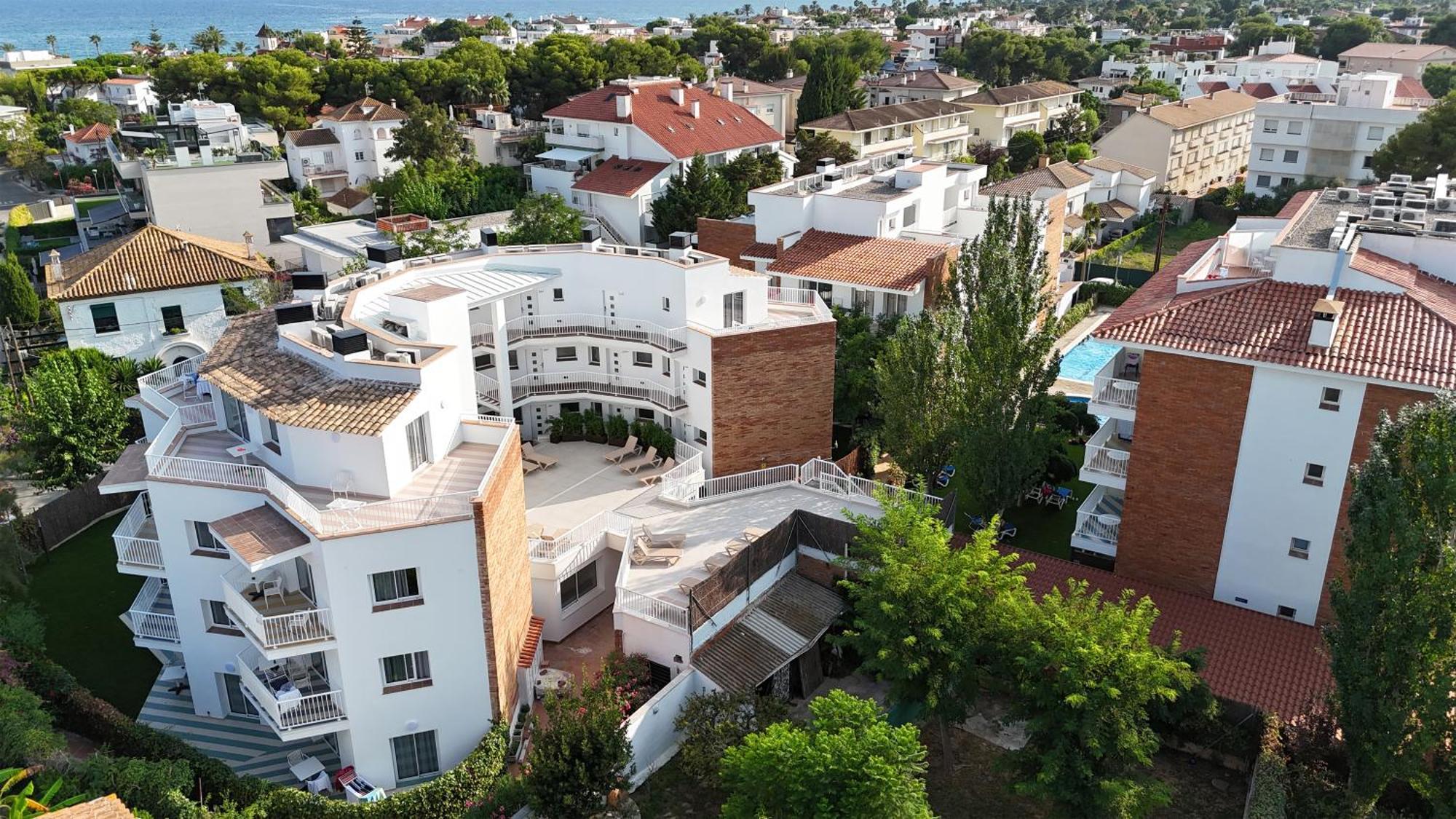 Apartamentos Sunway Arizona Sitges Dış mekan fotoğraf